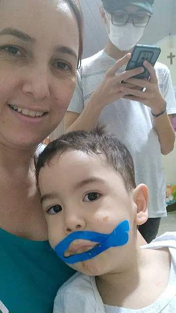 Com Atrofia Muscular, Théo conseguiu remédio na Justiça, mas precisa custear hospital