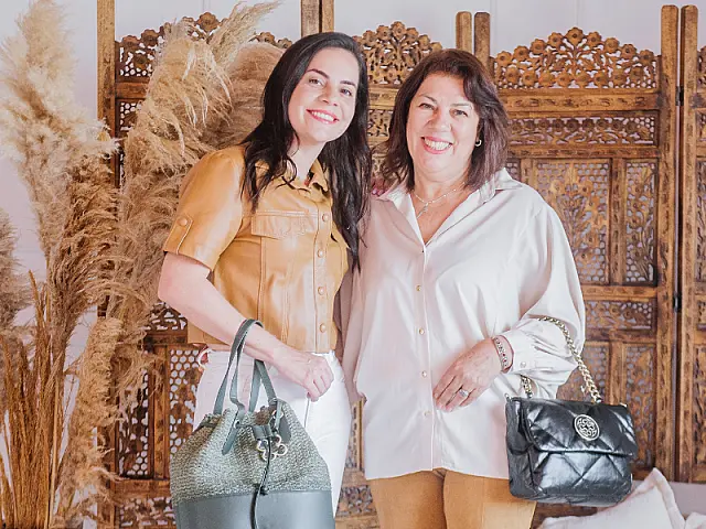 Floratta Calçados faz homenagem com ensaio fotográfico do Dia das Mães