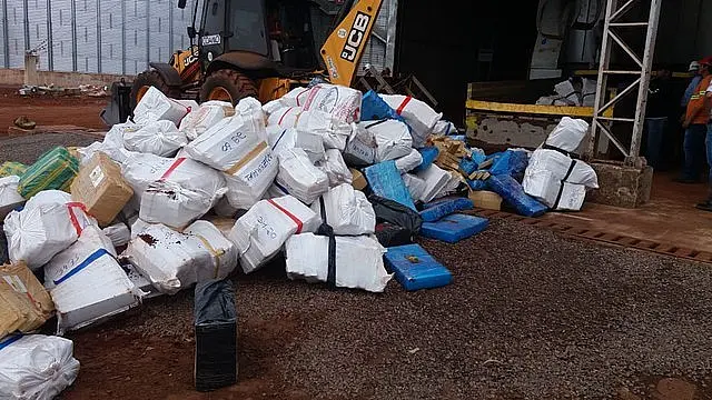 Cerca de 20 toneladas de maconha são incineradas em duas semanas na Fronteira