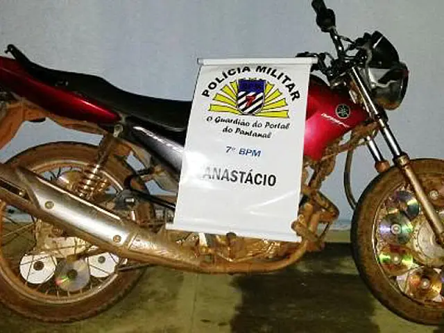 PM de Anastácio recupera motocicleta em assentamento rural