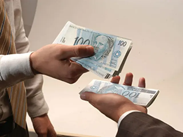 Demanda por crédito cresceu 11,3% em março, aponta Serasa
