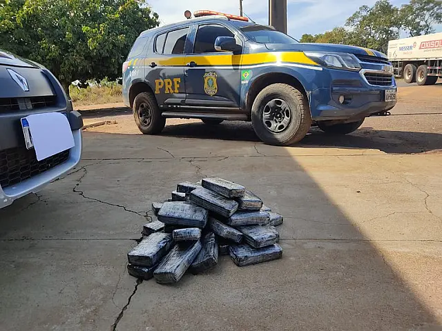 Com crianças no carro, casal é preso tentando levar cocaína para Três Lagoas