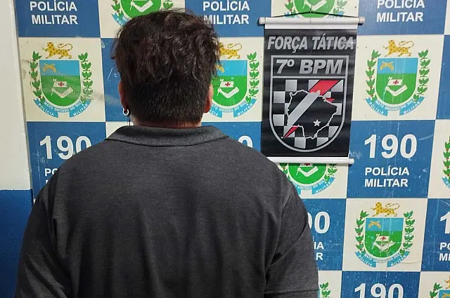 Motociclista foge da PM, causa acidente e em seguida é preso com drogas em Aquidauana