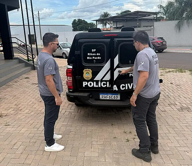 Jovem é preso por ameaça e perseguição de mulher em Ribas