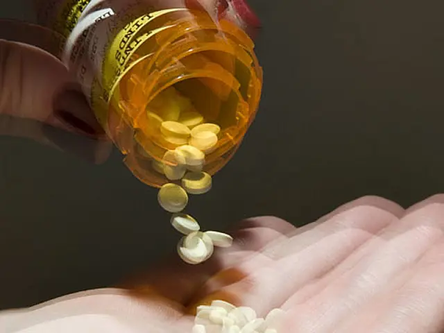 Abuso de medicamentos ameaça a vida dos idosos