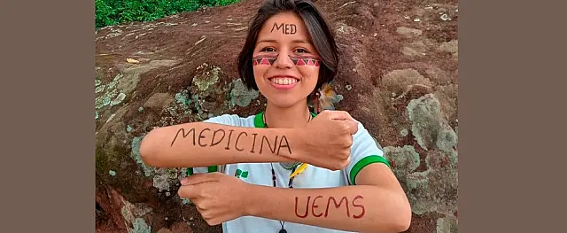 Sonho de criança, Amanda é aprovada em 1º lugar no vestibular de Medicina