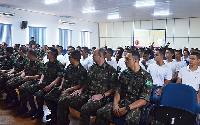 Exército inicia a 3ª turma de Preparação de Oficiais da Reserva