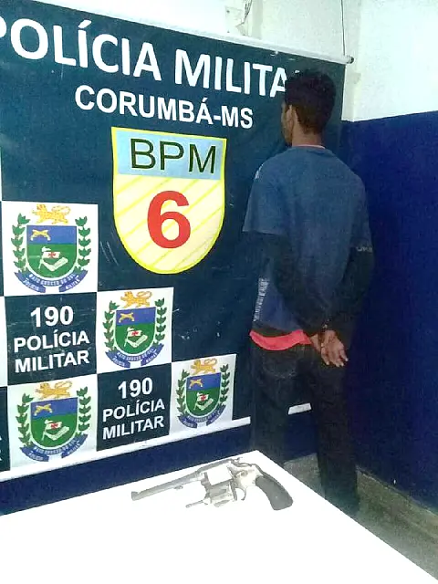 PM apreende arma de fogo que pode ter sido usada em triplo homicídio
