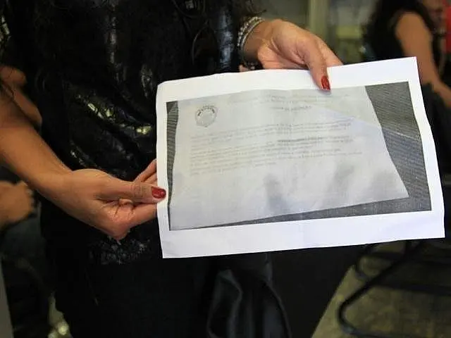 Candidata suspeita de vazar prova de concurso é excluída da disputa