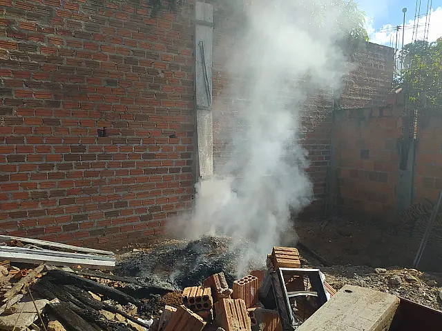 Morador do bairro Cidade Nova é multado em R$ 2 mil por colocar fogo em terreno