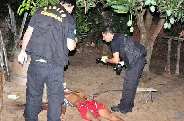 Homossexual é assassinado com requintes de crueldade