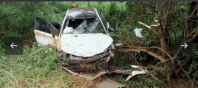 Comerciante fica ferido em acidente envolvendo três veículos na BR-376