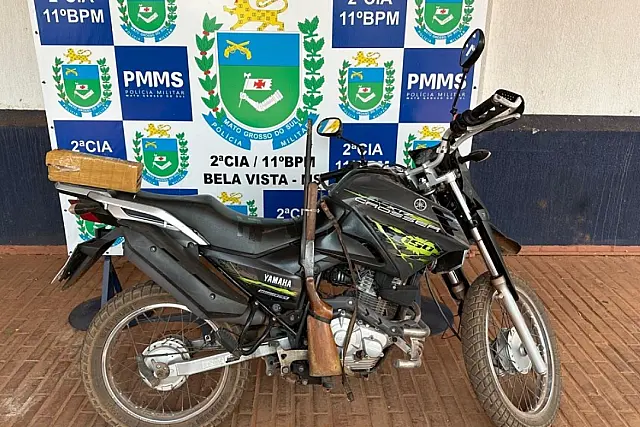 PM aprende adolescente e prende homem por roubo e tráfico em Bela Vista