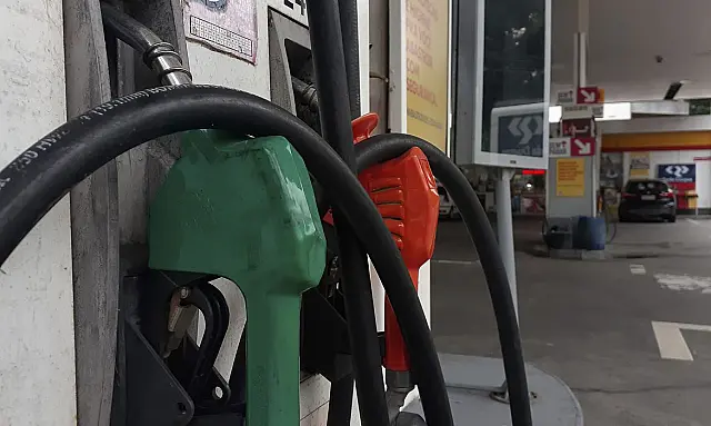 Petrobras reduz preço de gasolina para distribuidoras