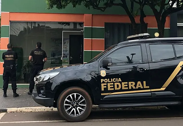 PF cumpre mandados em caso de compra de votos em Naviraí