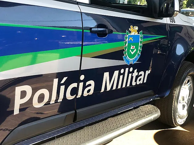 Ex invade casa, agride mulher e só para ao ser contido com tiro de borracha