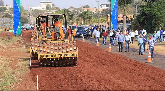 Governo assina sete contratos de R$ 10,5 milhões e divulga R$ 2,6 milhões de resultados de licitações