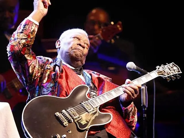 Morre, aos 89 anos, o guitarrista e compositor B.B. King