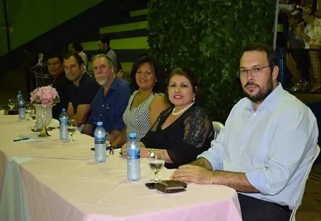 Juiz oficializa matrimônio de mais de 30 casais em Terenos
