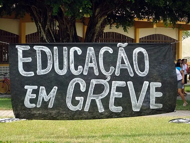 Professores iniciam dia 15 greve por tempo indeterminado em MS