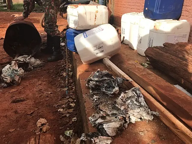 Empresa agrícola é multada por armazenamento ilegal de agrotóxicos em fazenda