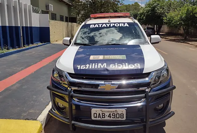 Jovem é levado para a delegacia após agredir ex-esposa