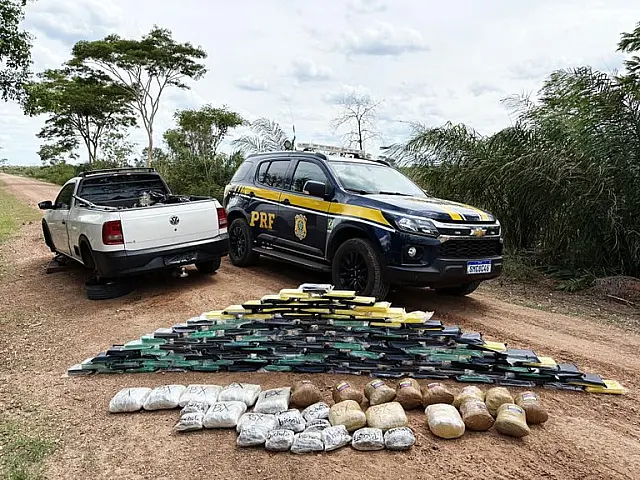 Dupla é presa com mais de 150 quilos de drogas durante ação na BR-262