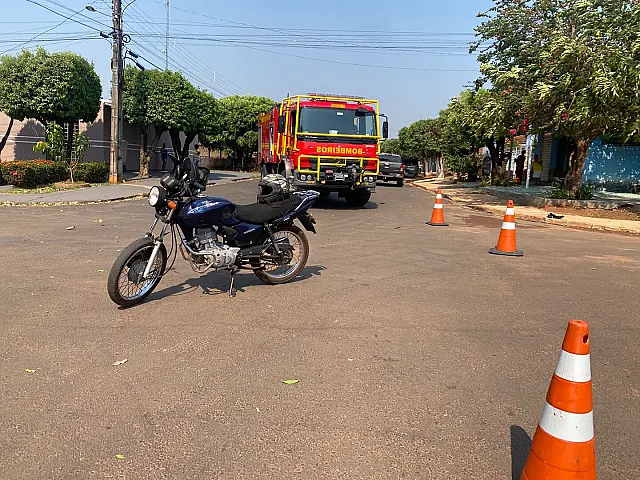 Motociclista fica ferido em acidente com caminhonete em Anastácio