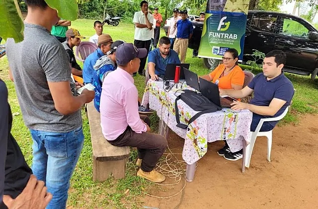 Funtrab atua no cadastro, encaminhamento e embarque de indígenas para colheita da maçã