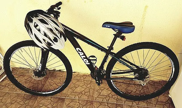 Jovem tem bicicleta avaliada em R$ 1.600 furtada em frente ao local de trabalho em Bodoquena