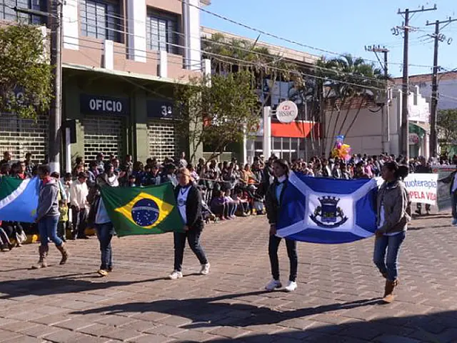 Desfile de aniversário de Aquidauana será na Rua Estevão Alves Corrêa