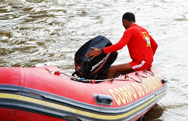 Bombeiros seguem buscas por adolescente de 17 anos que desapareceu no Rio Paraguai