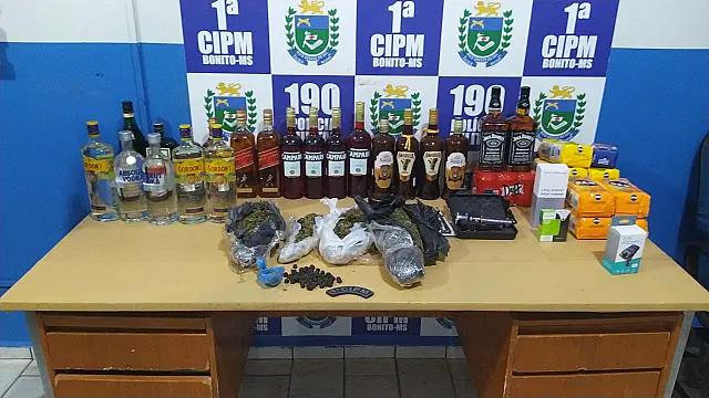 Traficantes são presos com maconha e haxixe após bloqueio da PM em Bonito