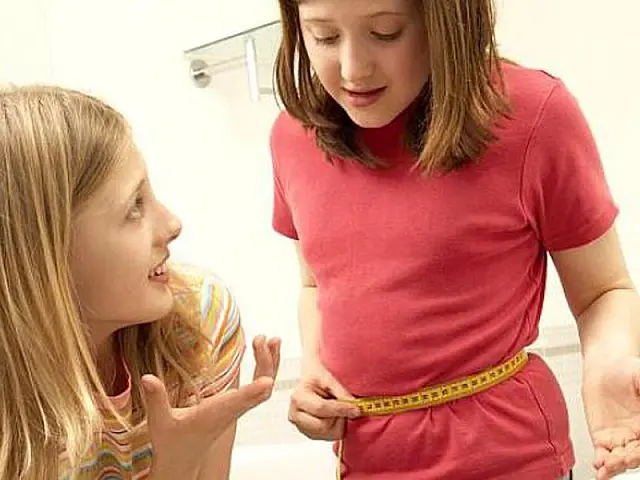 Insatisfação com a aparência durante a infância pode causar distúrbios alimentares na adolescência