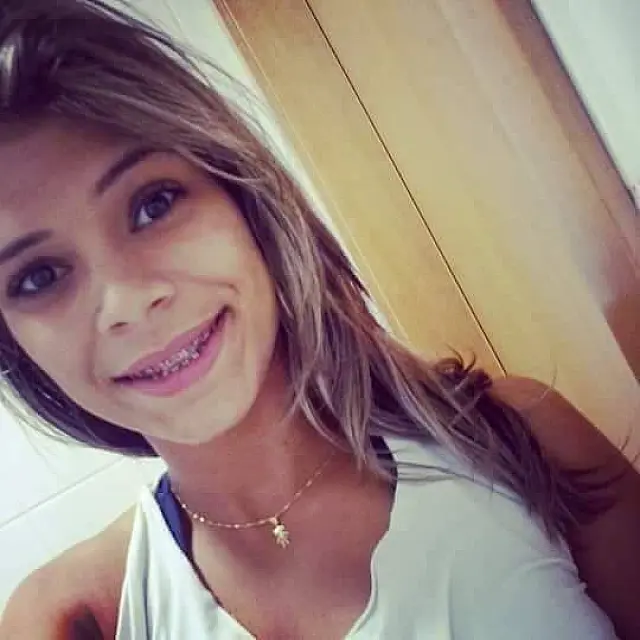 Jovem é assassinada dentro de casa e ex-marido é principal suspeito