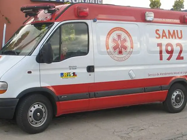 Polícia investiga morte de jovem que teria se engasgado com frango