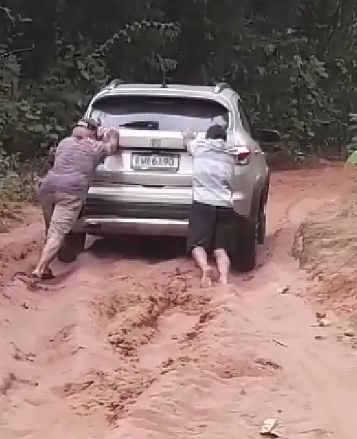 Em Anastácio, moradores enfrentam ausência do poder público