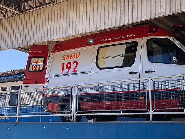 Duas pessoas ficam feridas em colisão de motos em Anastácio