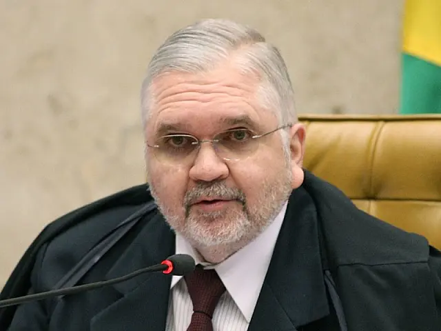 Gurgel diz que vai apurar depoimento de Marcos Valério sobre Lula