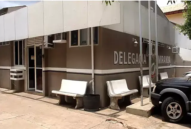 Polícia prende homem que matou com dez facadas jovem em Miranda
