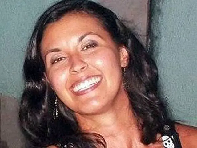 Jovem de 27 anos morre durante aula em piscina pública