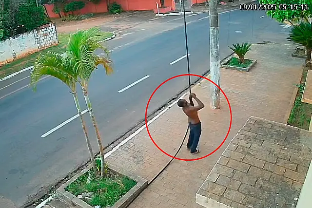 PM prende suspeito de furto de cabos de telefonia no bairro Alto