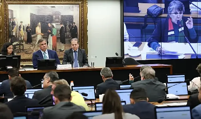 Comissão da Câmara aprova PEC que reduz maioridade penal para 16 anos