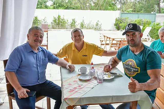 Paratleta Fernando Rufino visita Aquidauana