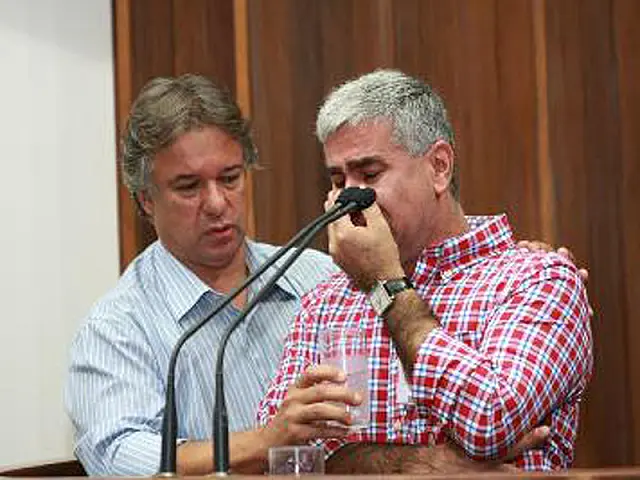 Na Assembleia, pais de estudantes mortos imploram por providências