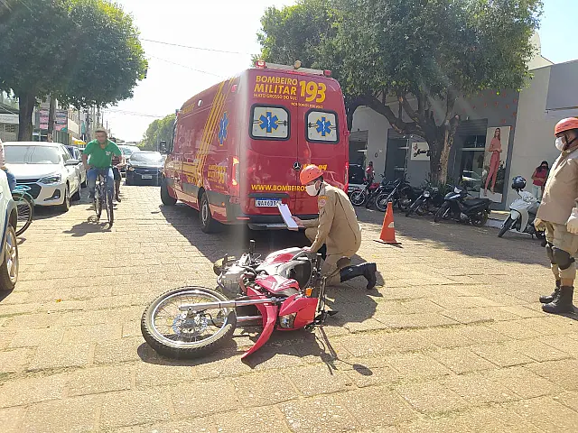 Atropelamento deixa dois feridos no Centro de Aquidauana