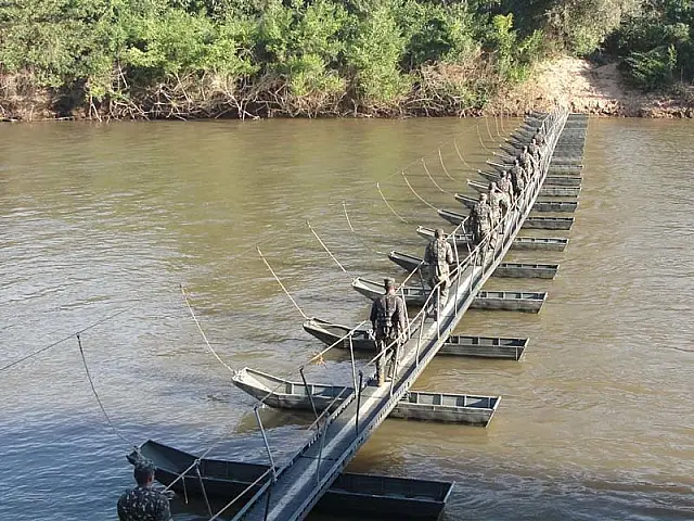 9º BE Cmb prossegue com instruções de montagem de pontes