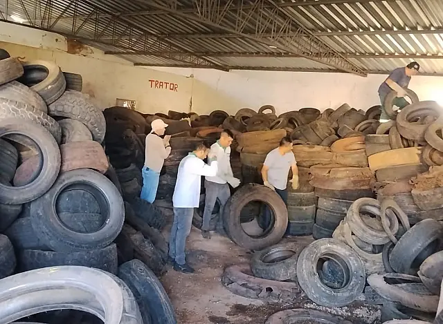 Vigilância em Saúde de Anastácio realiza retirada de pneus do Ecoponto para combater dengue