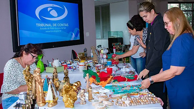 Feira de Natal do TCE-MS tem opção de presentes para toda a família
