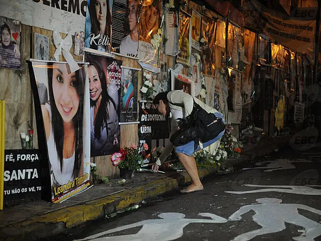 Madrugada em Santa Maria foi marcada por homenagens às vítimas da Kiss